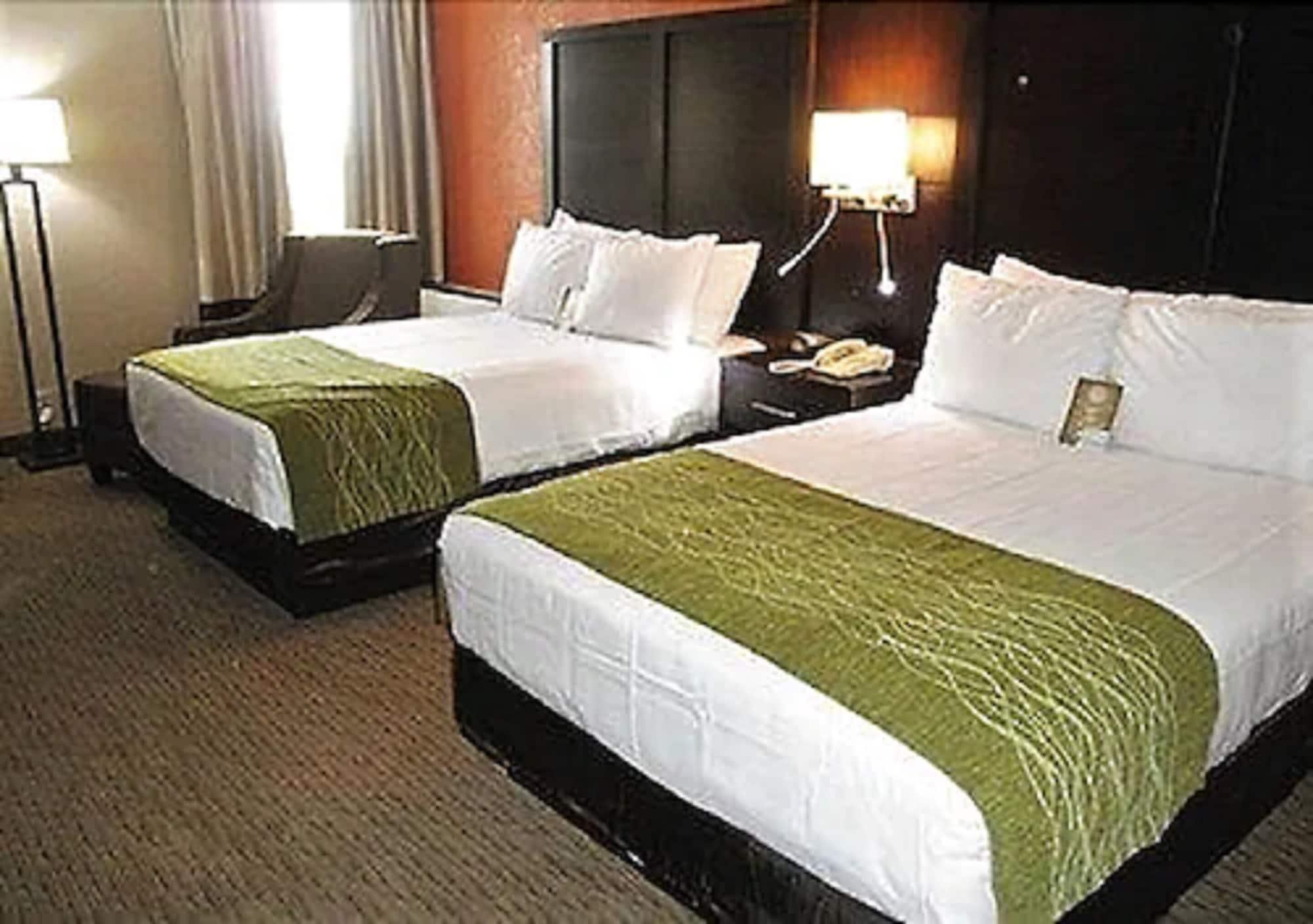 Comfort Inn & Suites Evansville Airport Zewnętrze zdjęcie