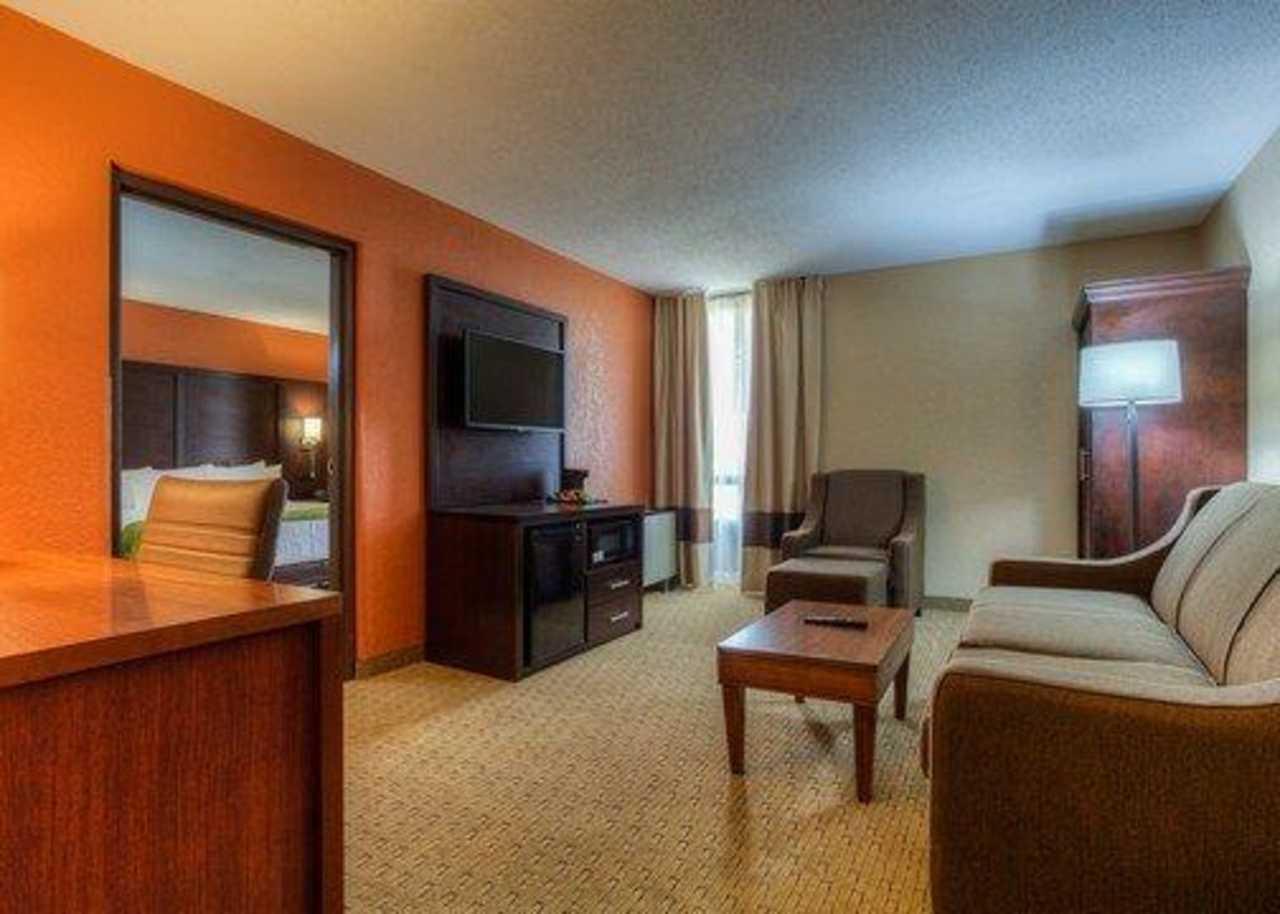 Comfort Inn & Suites Evansville Airport Zewnętrze zdjęcie