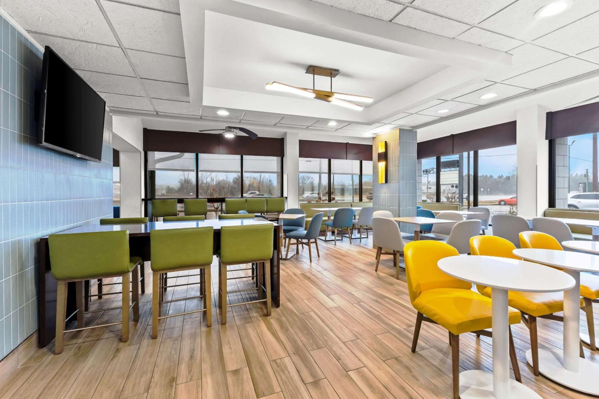 Comfort Inn & Suites Evansville Airport Zewnętrze zdjęcie